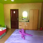 Iveta Πανσιόν
